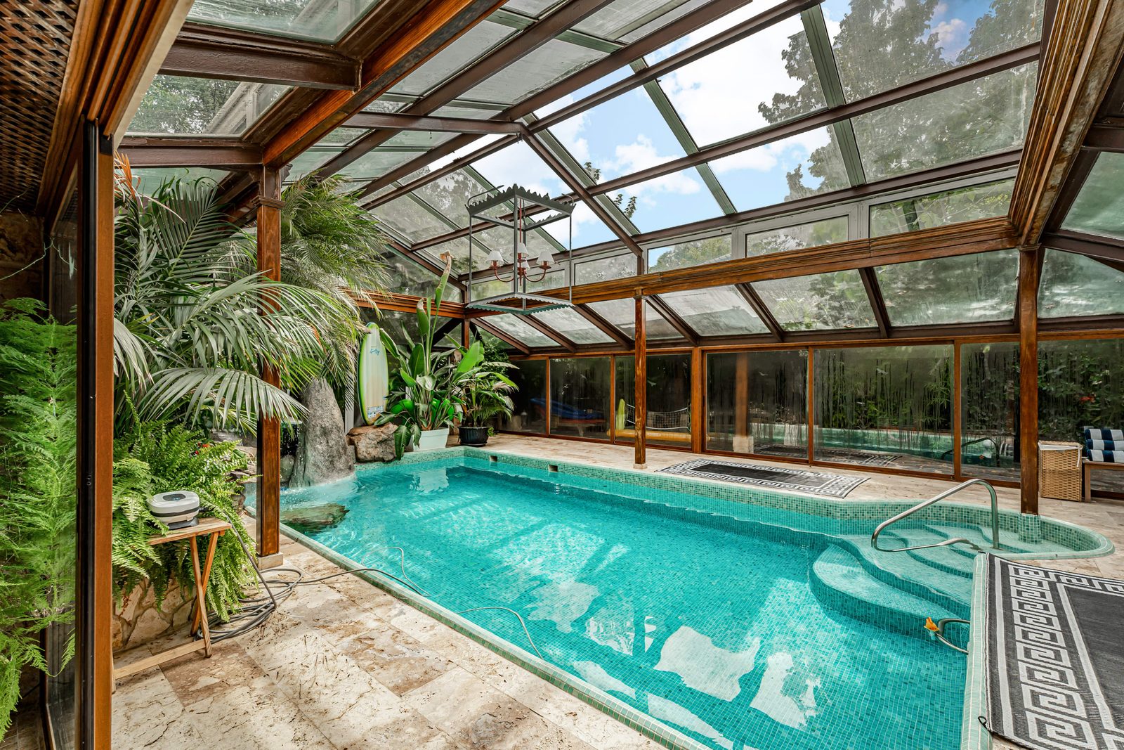 Magnificent and Exclusive Villa – MAD001