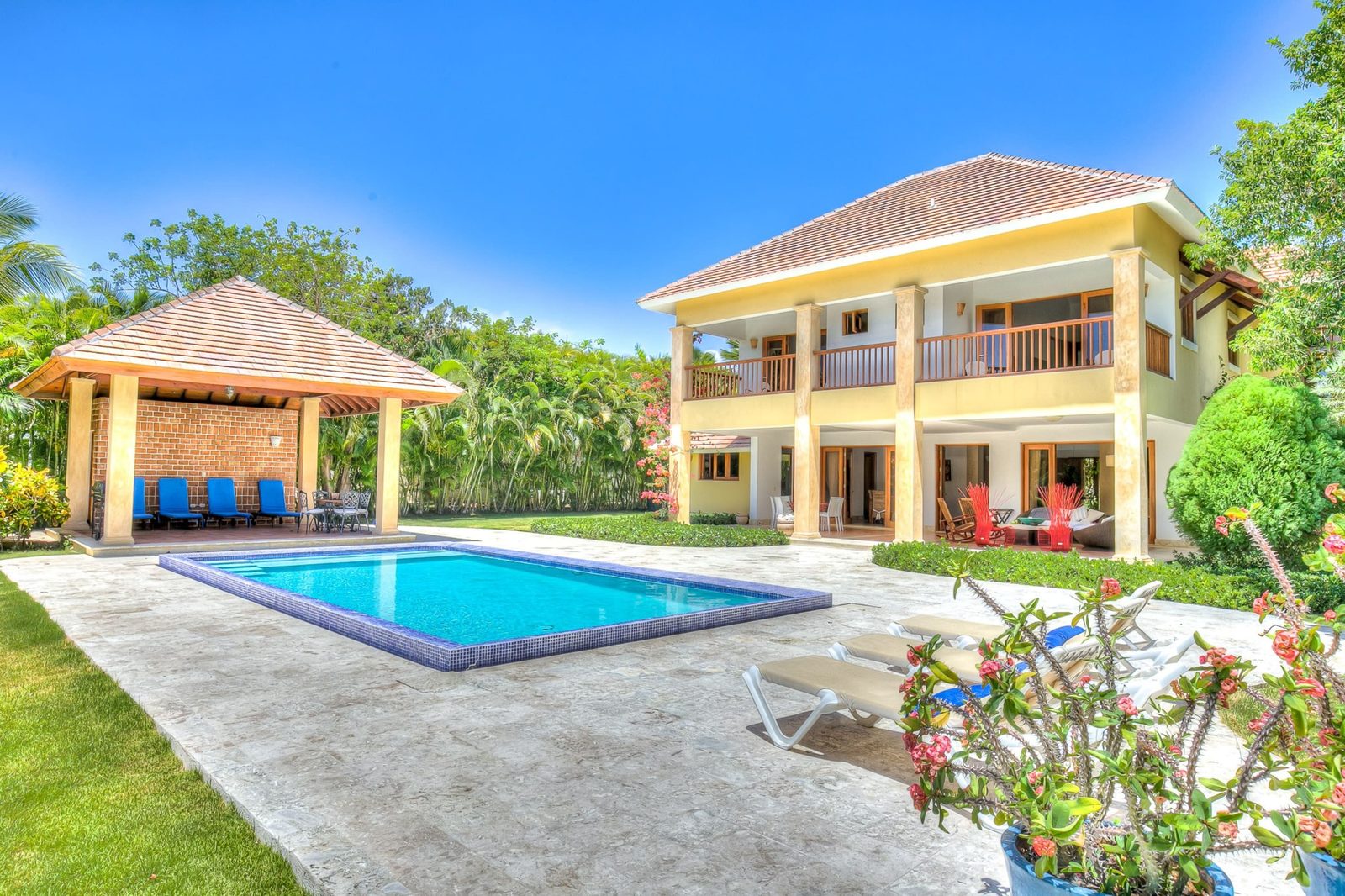 Unique Villa Surrounded By Evergreen Palm Trees In Punta Cana – DOM020