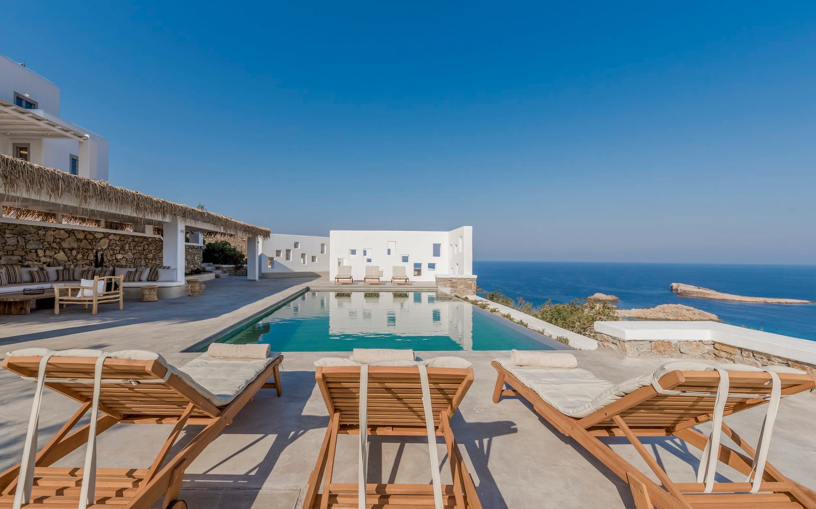 Privileged Location with Ultimate Privacy by Agios Sostis beach – MYK002