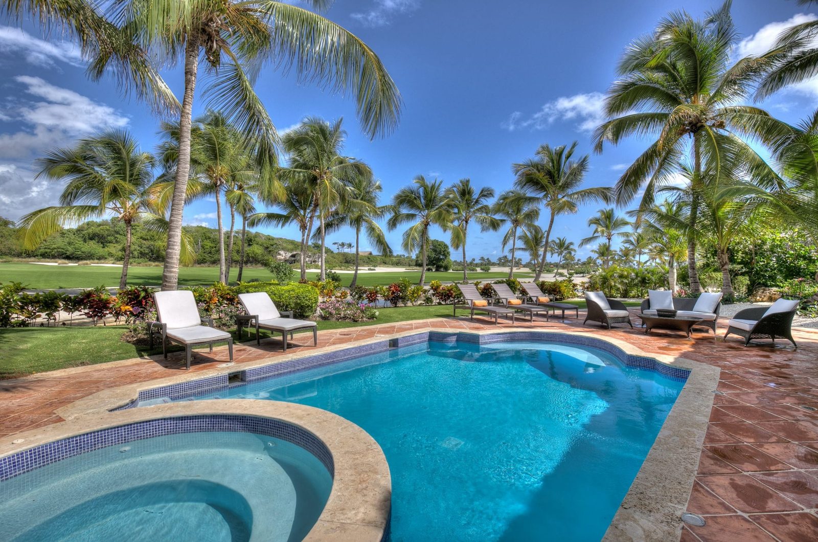 Rustic Golf View And Luxury Villa In Cap Cana – DOM011